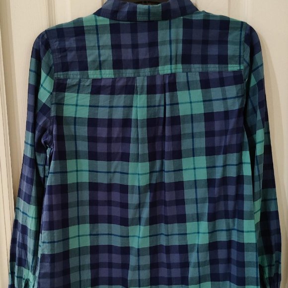 St Johns Bay Women's Long Sleeve Blue Plaid Pockets Button Front Shirt Small - Picture 2 of 3